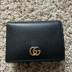 AUTHENTIC WOMENS GUCCI WALLET